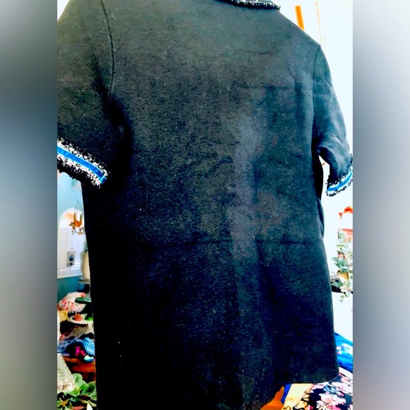 NWT MAJE Black Short Sleeve Sweater Top w/ Blue Frills  NWT $265  Size 1 or M - Picture 4 of 6